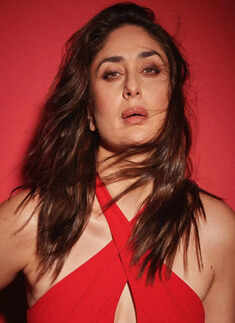 Kareena Kapoor Khan creates a heavy buzz with her glamorous photoshoots