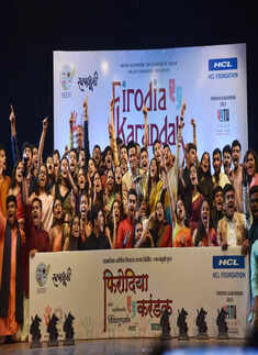 Manoj Bajpayee applauds city youngsters&rsquo; performance on stage