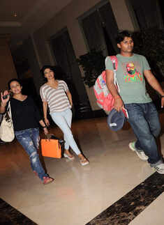 Priyanka spotted @ Hotel