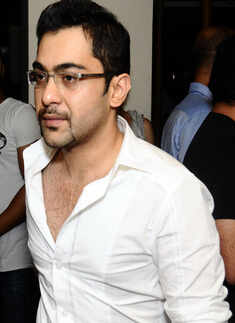 Simon Hewitt Live @ Smoke House Grill