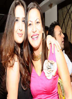 Simon Hewitt Live @ Smoke House Grill