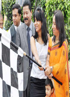 Women's car rally @ Parkland Exotica