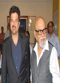 Celebs @ 'Shesh Lekha' exhibition
