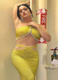 Katy Perry's gorgeous photos shake up the internet