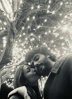 Malaika Arora and Arjun Kapoor dish out major couple goals in new pics from their romantic vacay to Berlin