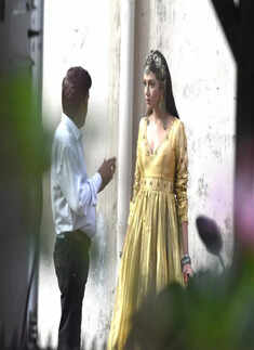 #ETimesSnapped: From Deepika Padukone to Alia Bhatt, paparazzi pictures of your favourite celebs