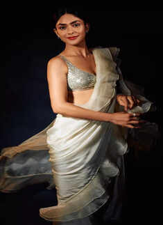 Mrunal Thakur doles out ethnic fashion inspiration in saree