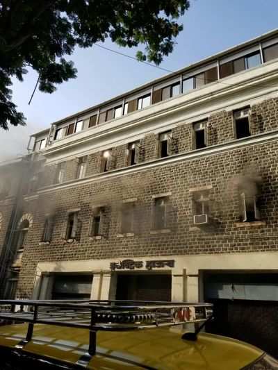 Fire In Best Electric House Colaba Times Of India