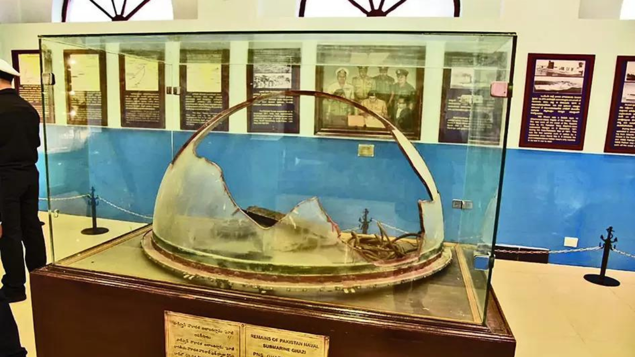 Wreckage of Pakistan submarine, which sank in 1971, found off Vizag |  Visakhapatnam News - Times of India