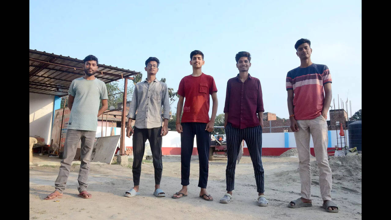 Towering youths of ‘Village of Giants’ get jobs, but struggle to find brides