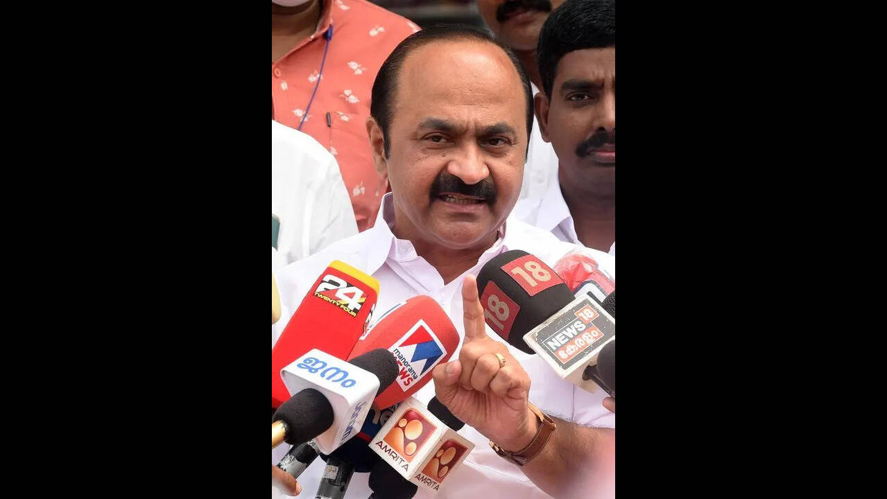 Satheesan slams CM’s hypocrisy
