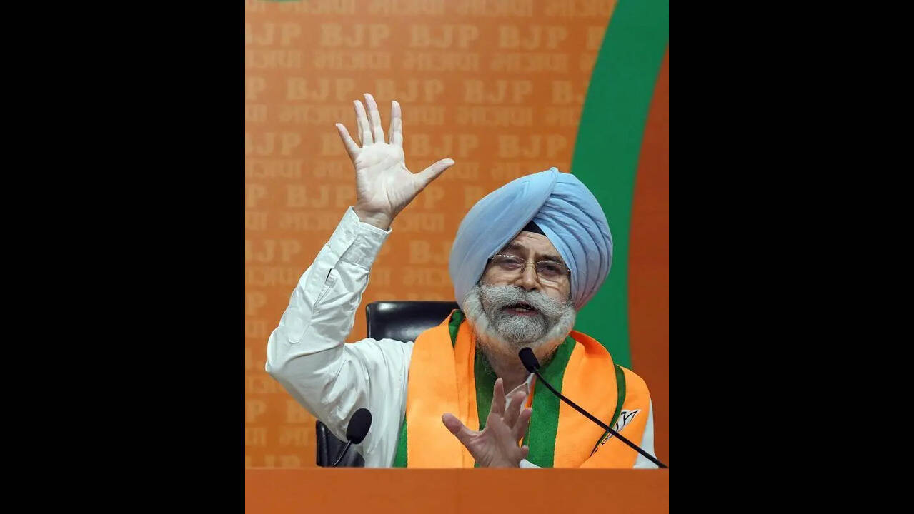 Sacrilege issue sensitive, govt must be sincere, not do politics: Phoolka