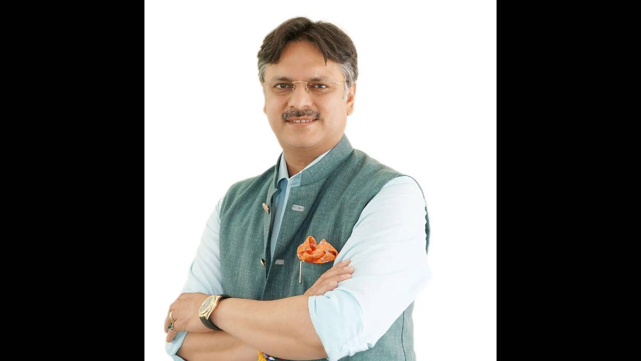 Rajeshwar pitches AI-led growth for UP