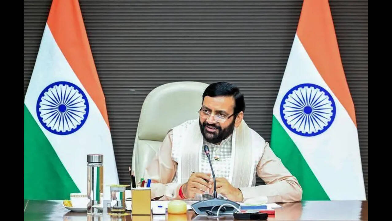 Haryana CM asks departments to set year-wise targets till 2030