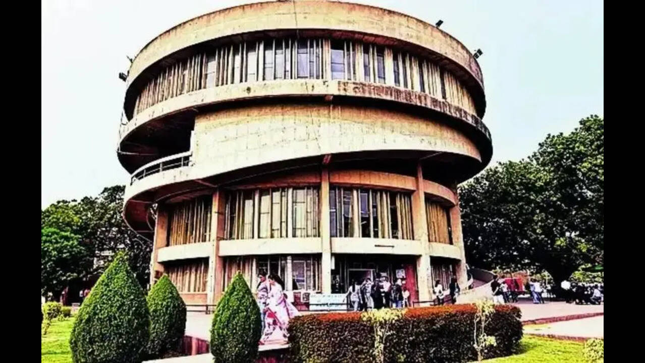 PU permits internships from 3rd semester, revises earlier fifth semester restriction