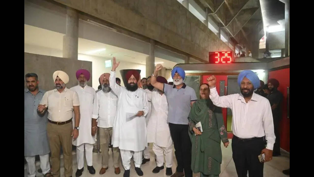 Storm in Punjab House after Congress accuses Mann of being drunk