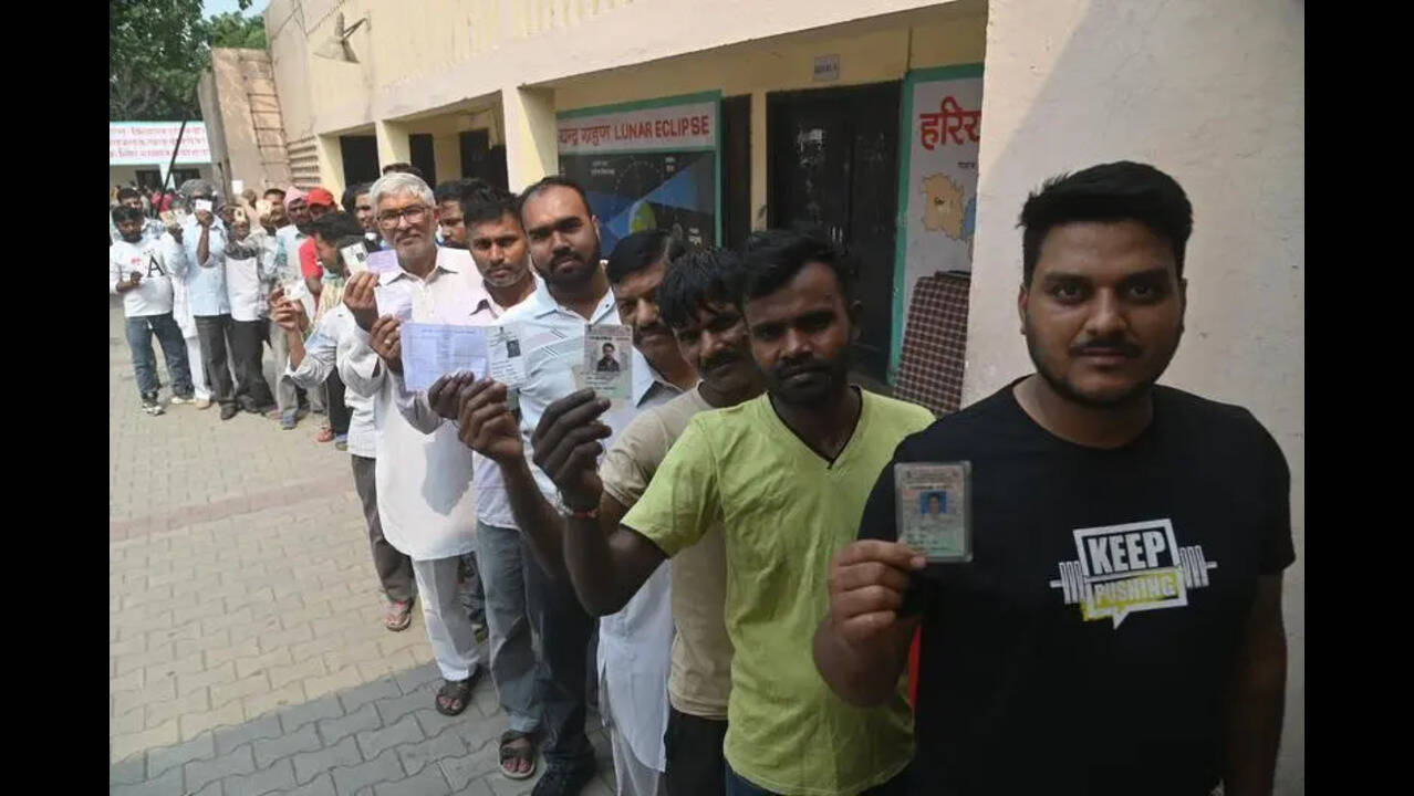 In colonies, residents brave long queues to vote with gusto
