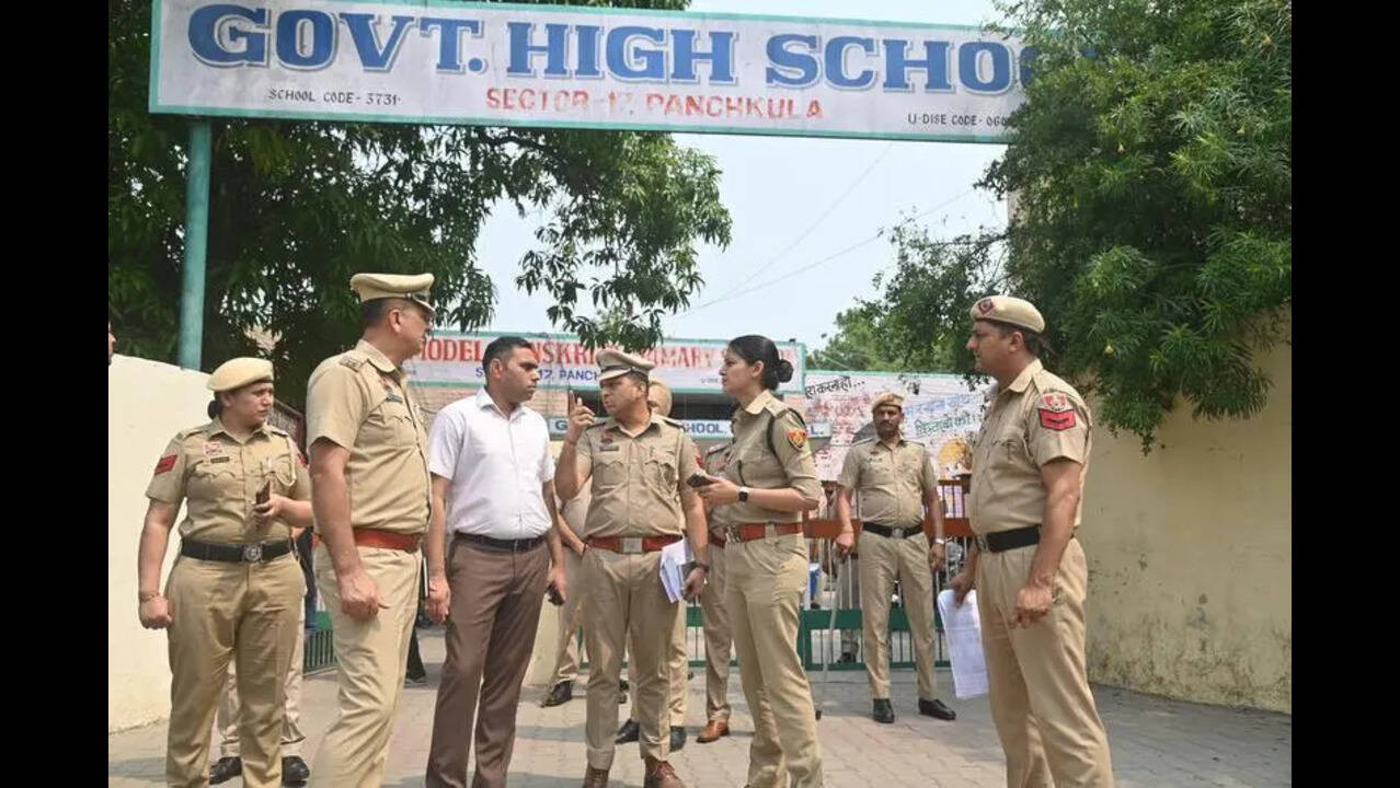 Tight security cover maintained at polling booths