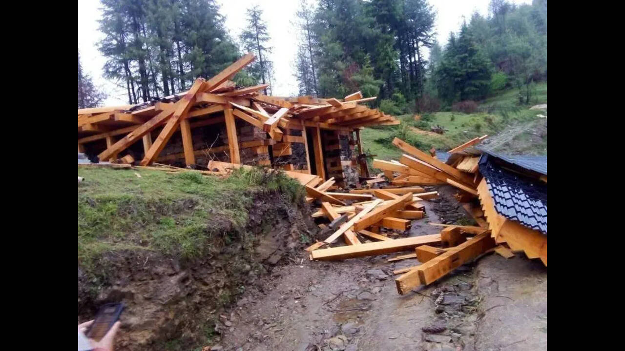 Windstorms, lightning wreak havoc in several parts of HP