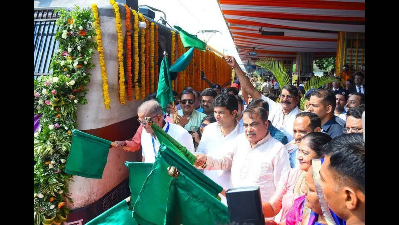 Nagpur-Goa train offers budget travel at just Rs 670, taking on costly airfares