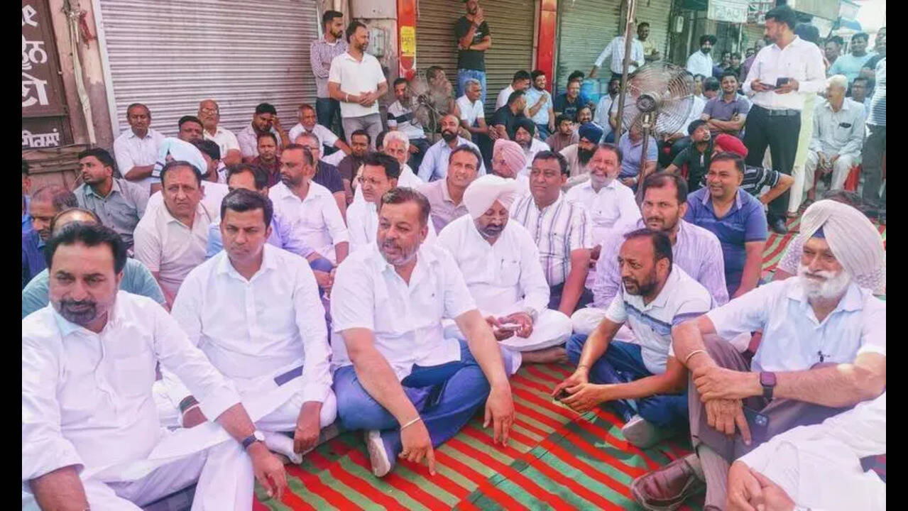 7,623 in fray for Punjab civic body polls, but contest hit by claims of bias in Barnala