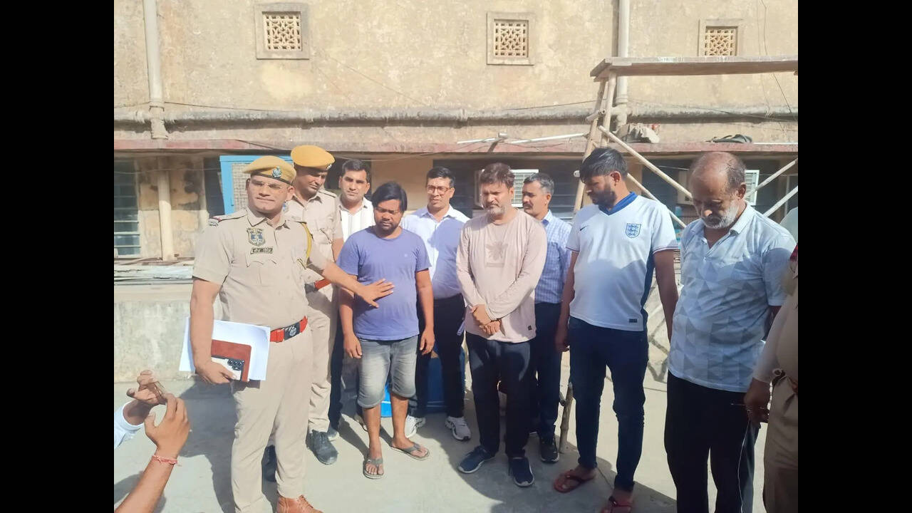 Jaipur police bust ransom gang, mastermind among four arrested, recover Rs 44.5 lakh cash