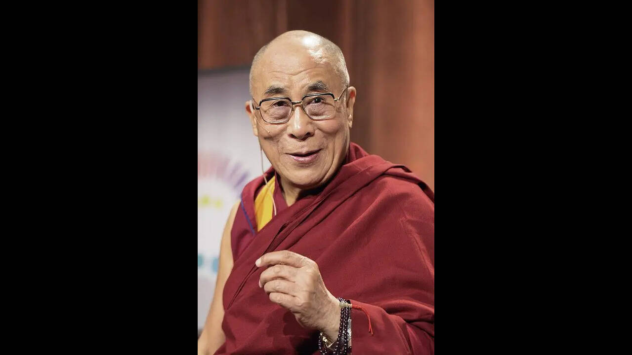 Dalai Lama set to visit Delhi for knee treatment