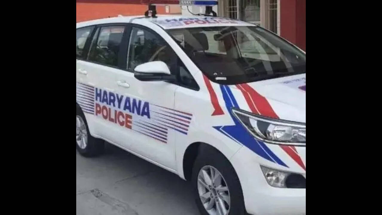 Cop injured as miscreants drag him in attempt to escape