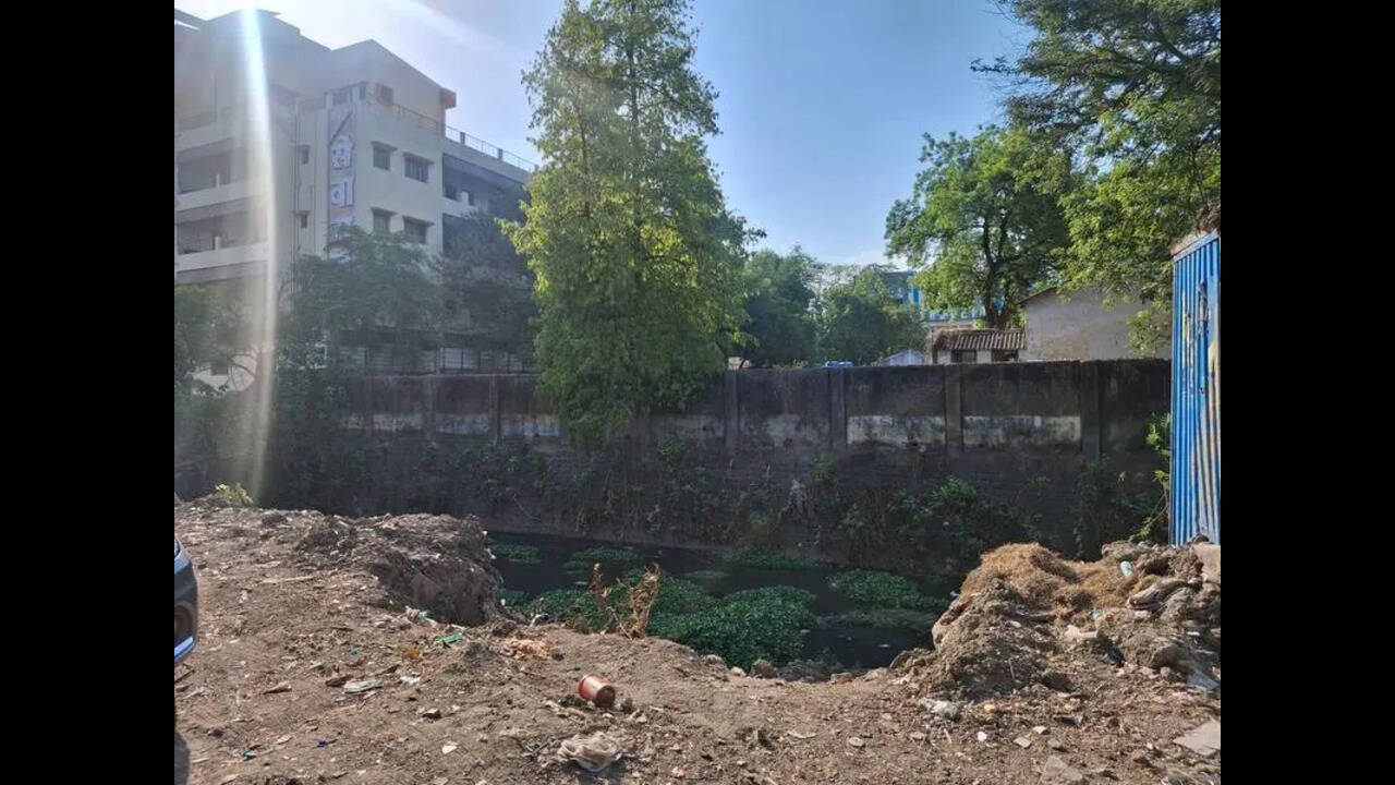 Funds crunch stalls Canal Road retaining wall work