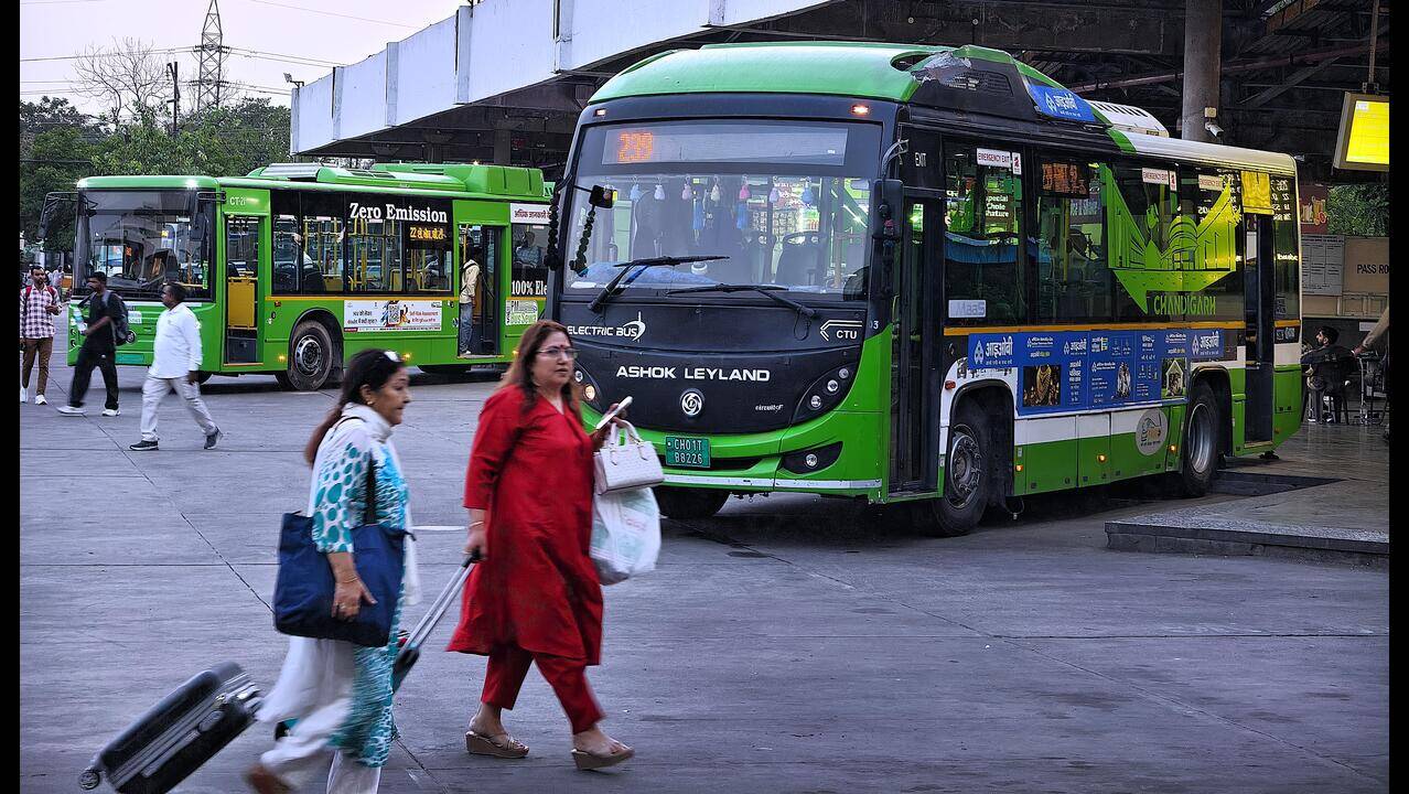Increase bus frequency, enhance inter-state services: Kataria