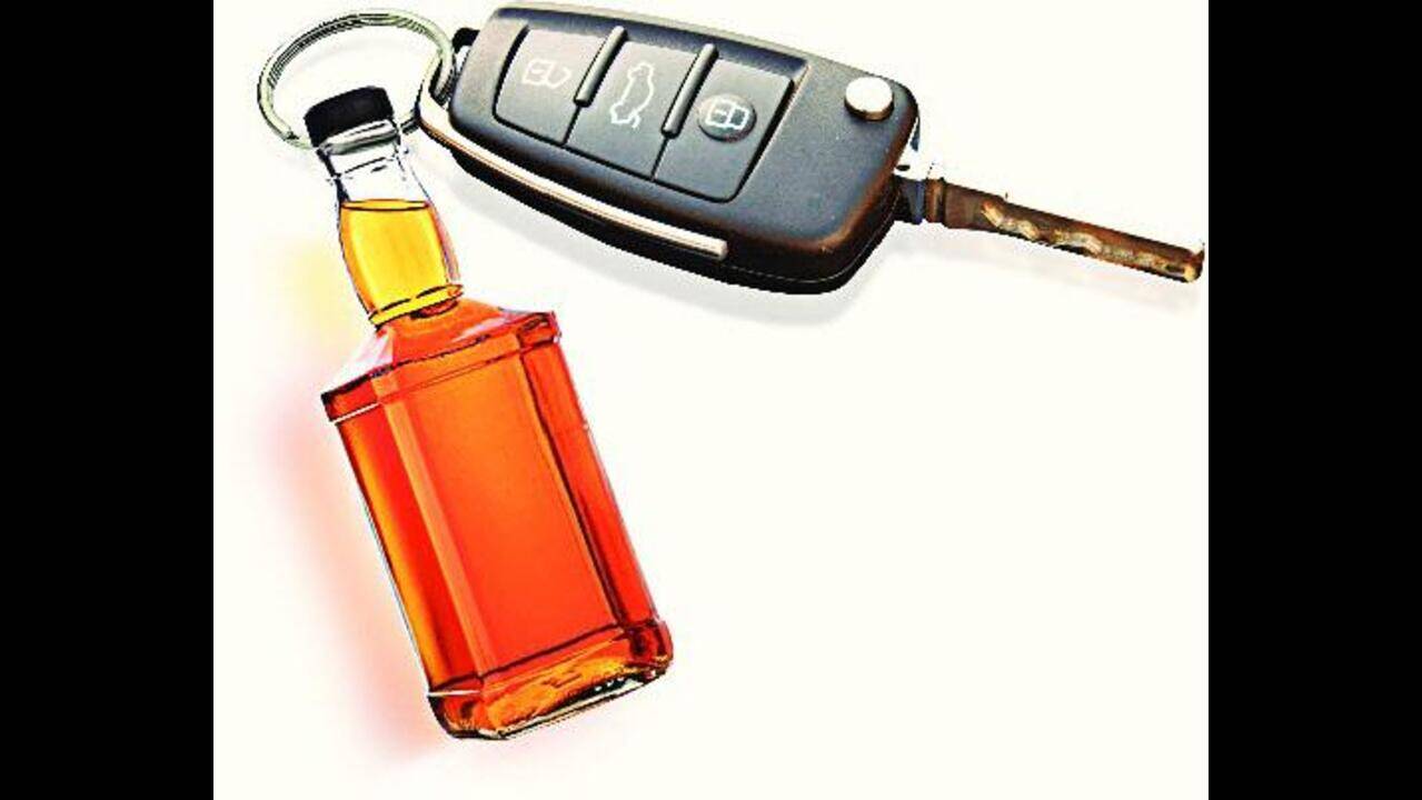 2 caught for drunk driving to do community service