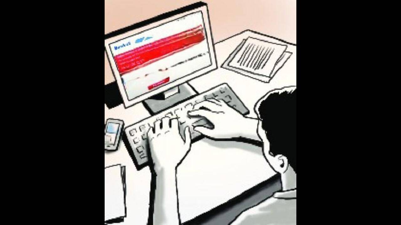 Eight duped of Rs 16 lakh on pretext of civic jobs in Maharashtra, FIR on three