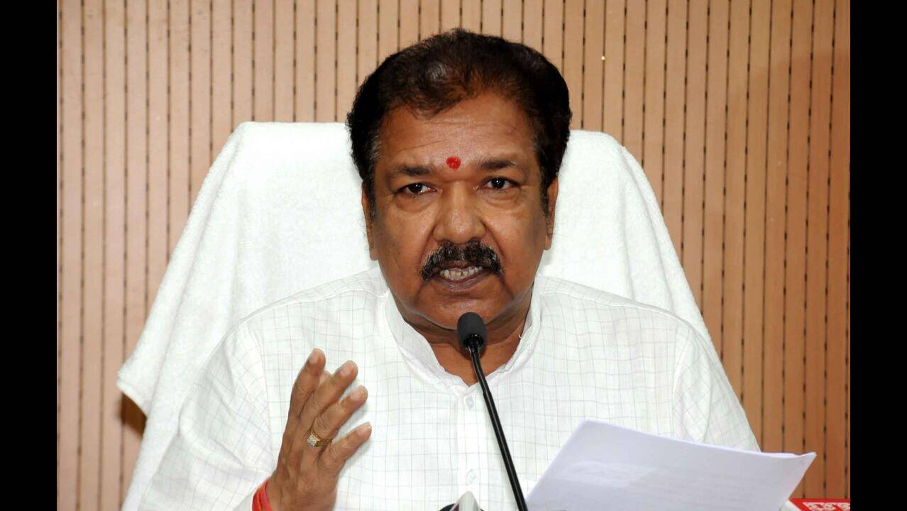 Land hurdles for schools to be cleared on priority: Minister