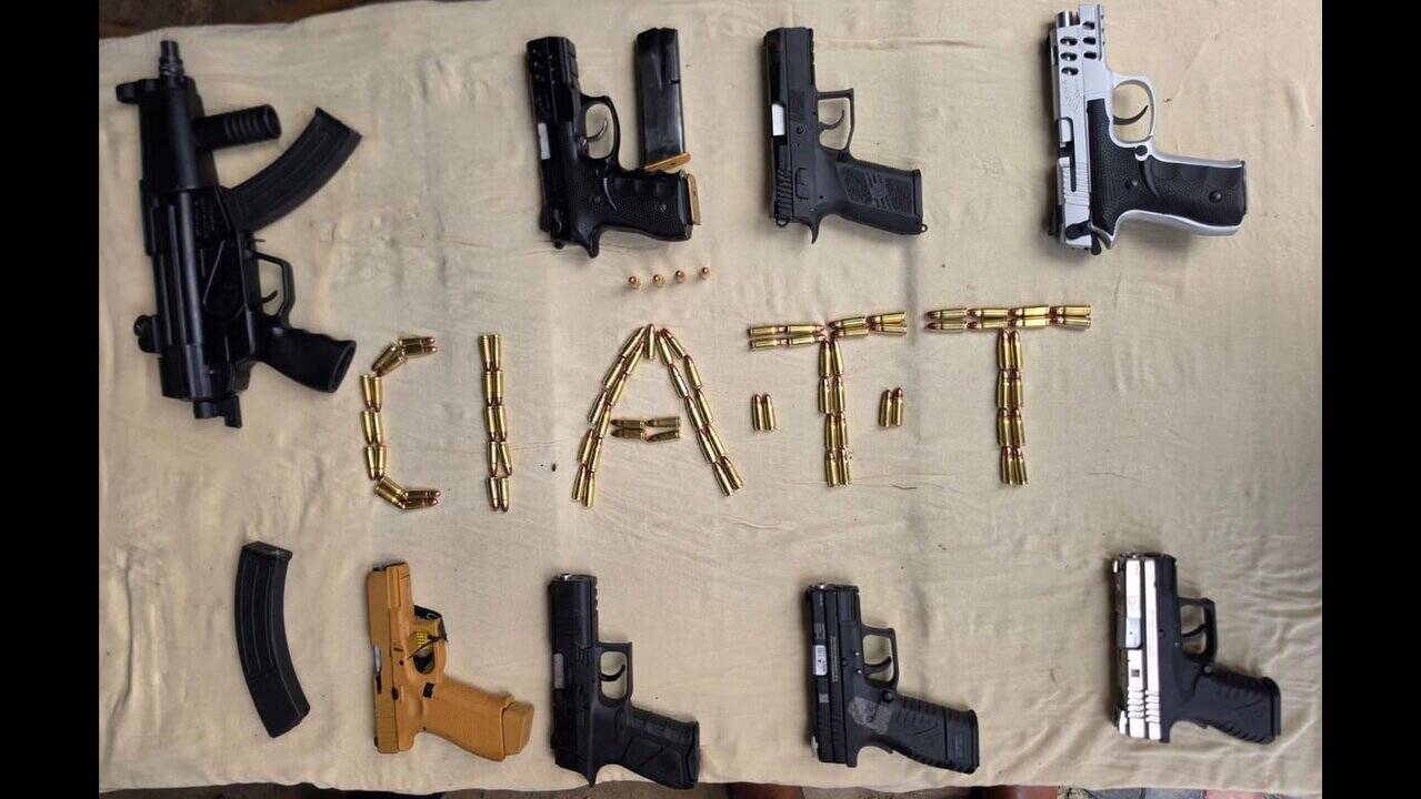 Cross border drug, arms, networks busted in Asr ahead of I-Day; 10 pistols, 1 kg heroin seized