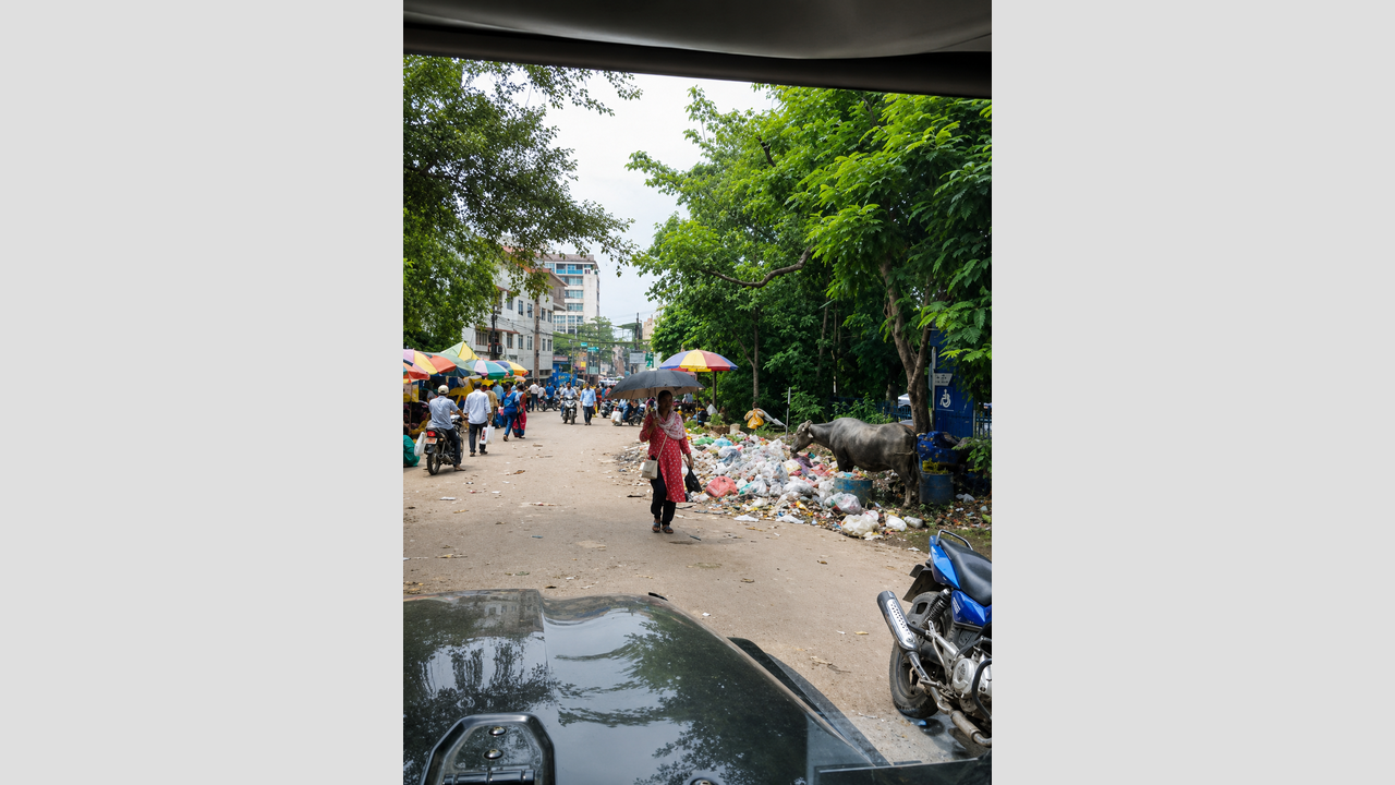 Adityapur councillors protest irregular garbage collection, residents affected