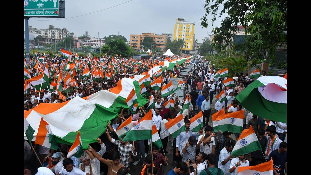 Protesting aspirants set Aug 18 deadline for fulfilling demands, threaten gherao of CM’s house