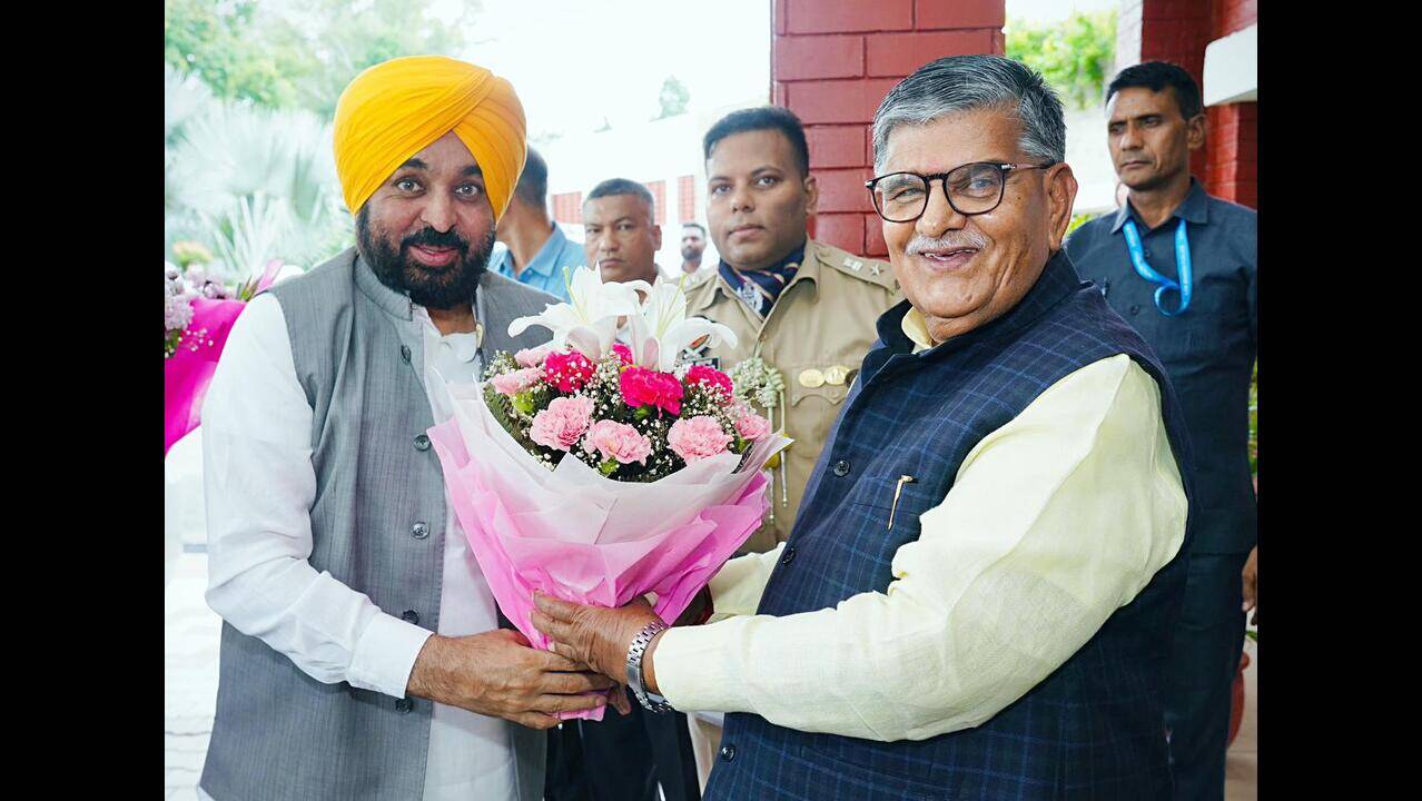CM Mann meets governor Kataria