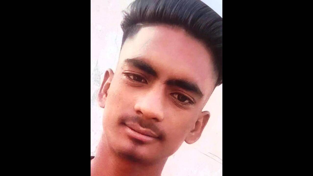 Youth electrocuted while putting Milad-un-Nabi flag atop house