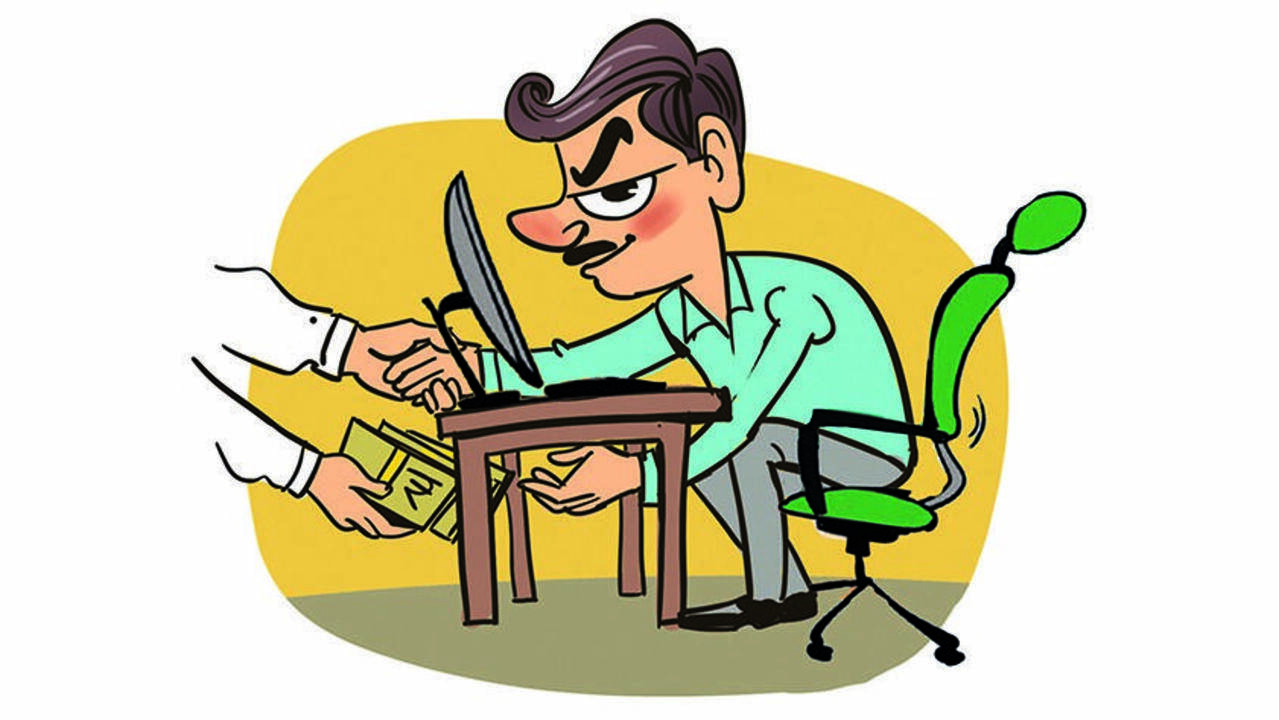Narsipatnam treasury accountant held for taking ₹30,000 bribe