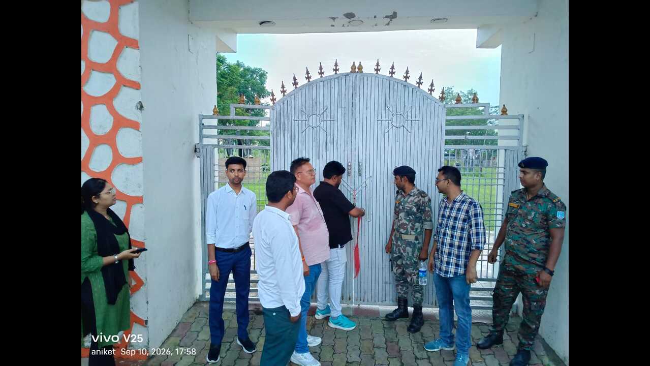 Chas civic body seals theme park over Rs 62.8 lakh dues