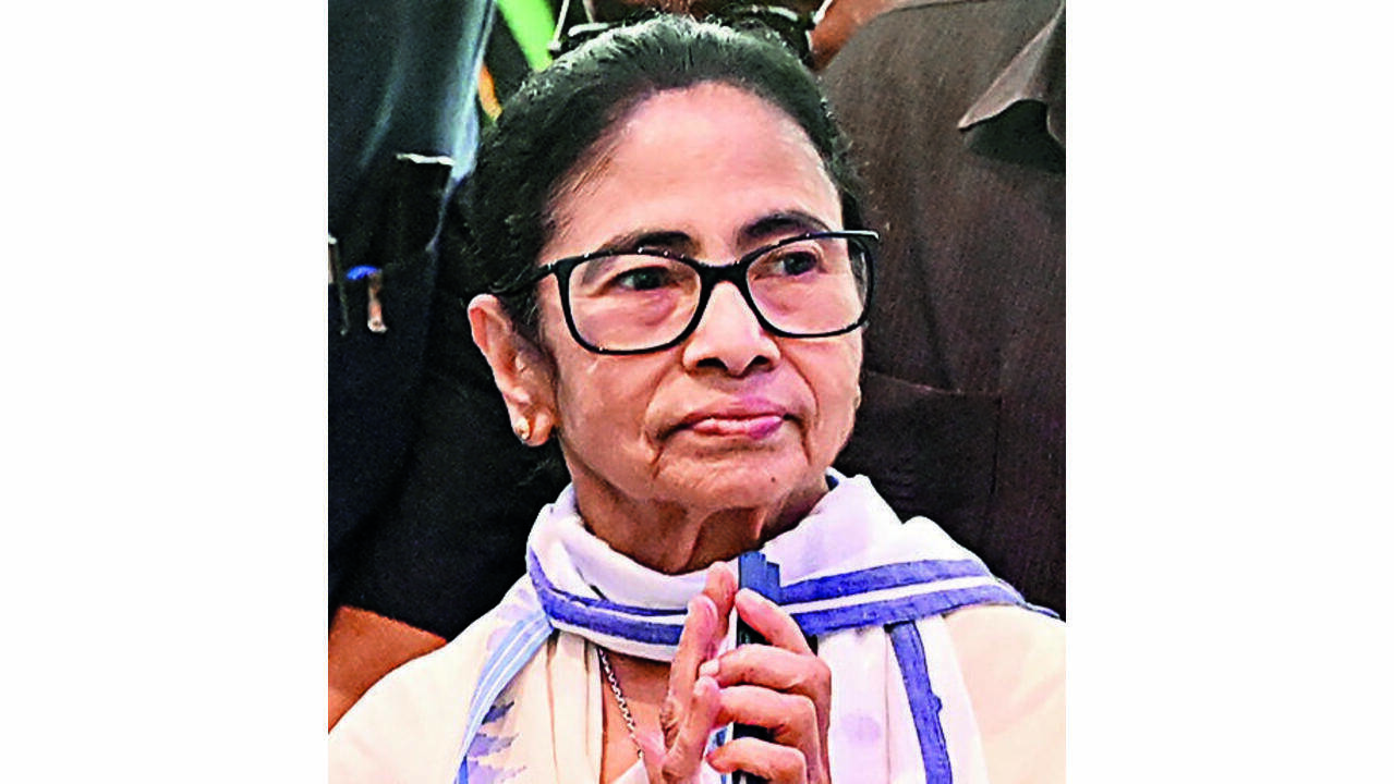 Bypoll deadline looming, EC keeps TMC factions guessing as it seeks responses in new letters