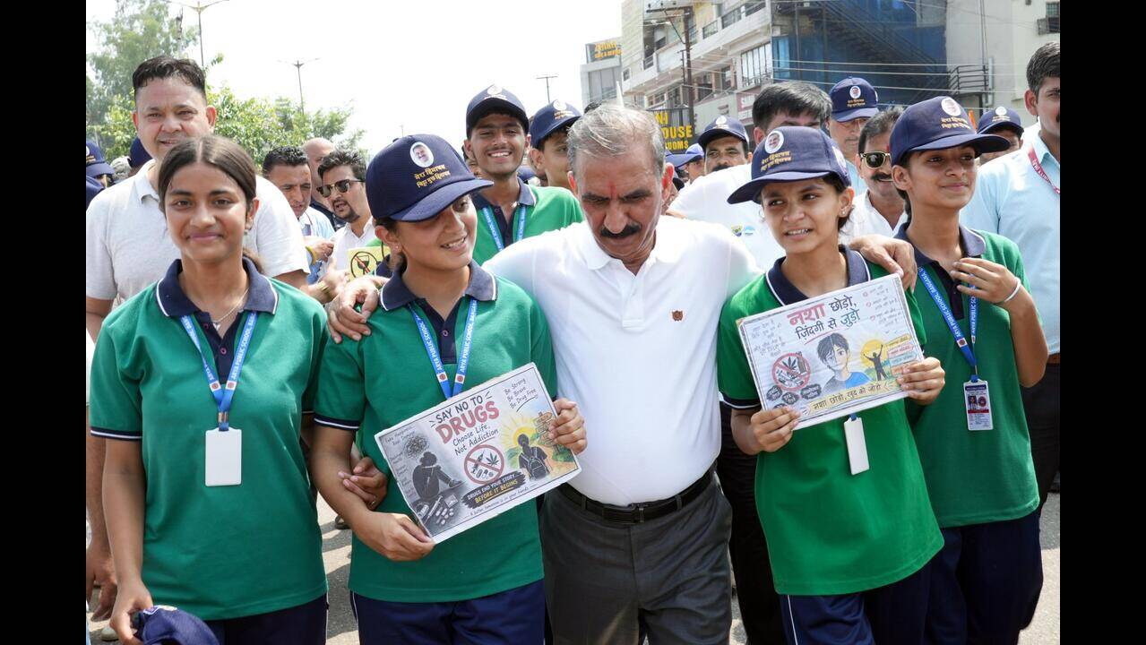 CM says no place for those selling Chitta in Himachal Pradesh