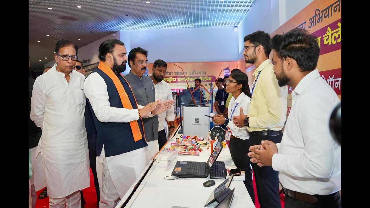 CM: Govt aims to establish 10k industrial units over next 5 yrs