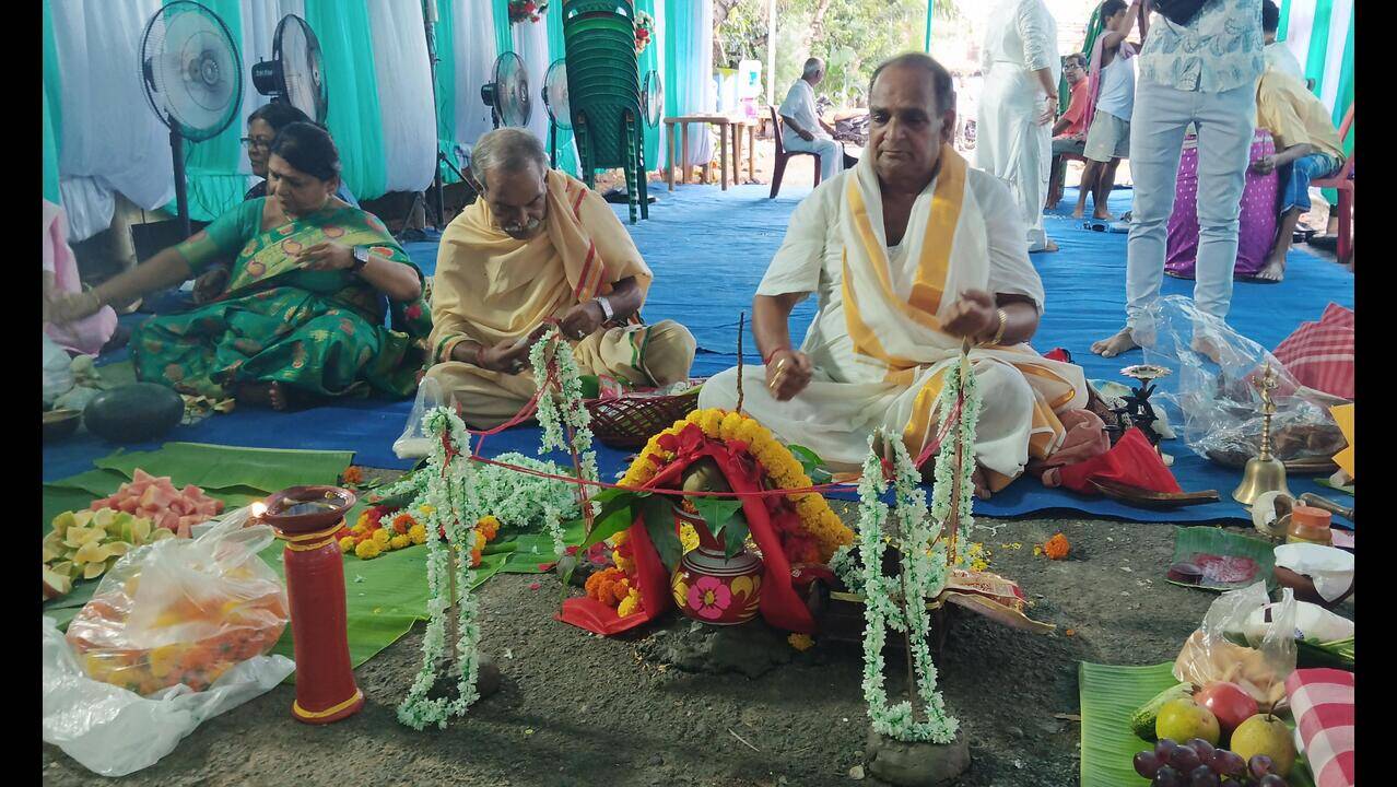 After Court Ends Deadlock Over Panel Vote, Baghbazar Club Holds Khunti Puja