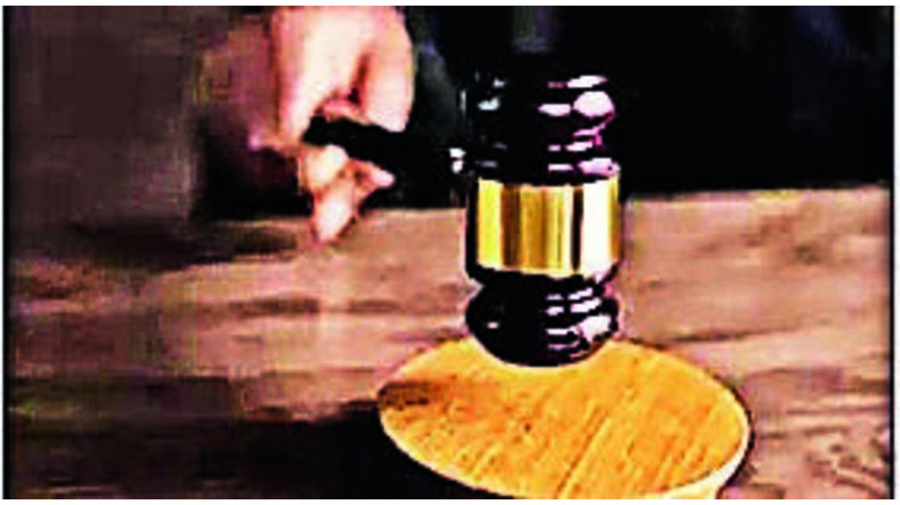 ISF challenges EC symbol change in HC