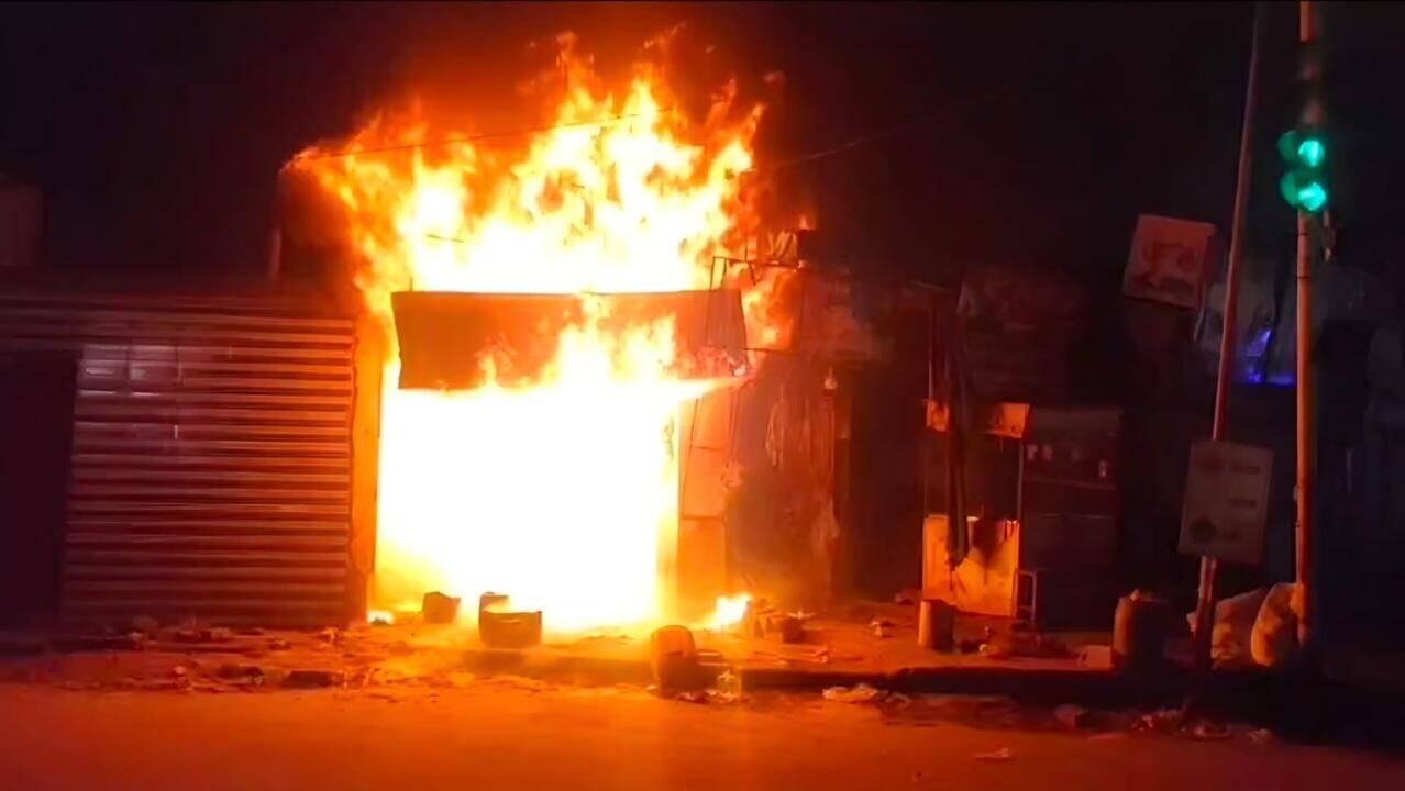 Twin fires in Zirakpur keep fire dept on toes