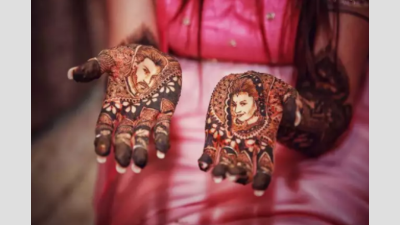 250+ Simple Mehndi Design Photos Ideas for Brides To Be