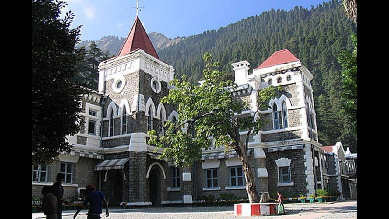 U khand HC quashes govt order on fee hike in pvt Ayurvedic