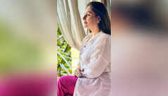 How Ayesha Jhulka looks so young at 50!