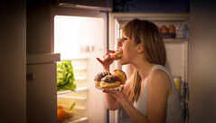 Best and worst snacks for midnight hunger